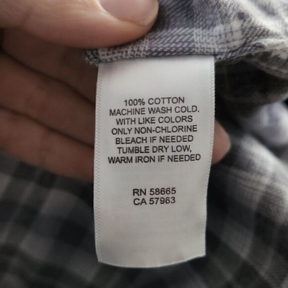 Wallin & Bros Men's Grey Ombre Grindle Plaid Button Down Shirt - Size Medium - Picture 6 of 6